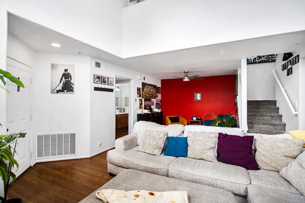 Hallmark Homes (748) - Residential