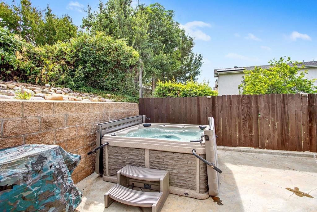 Hallmark Homes (748) - Residential