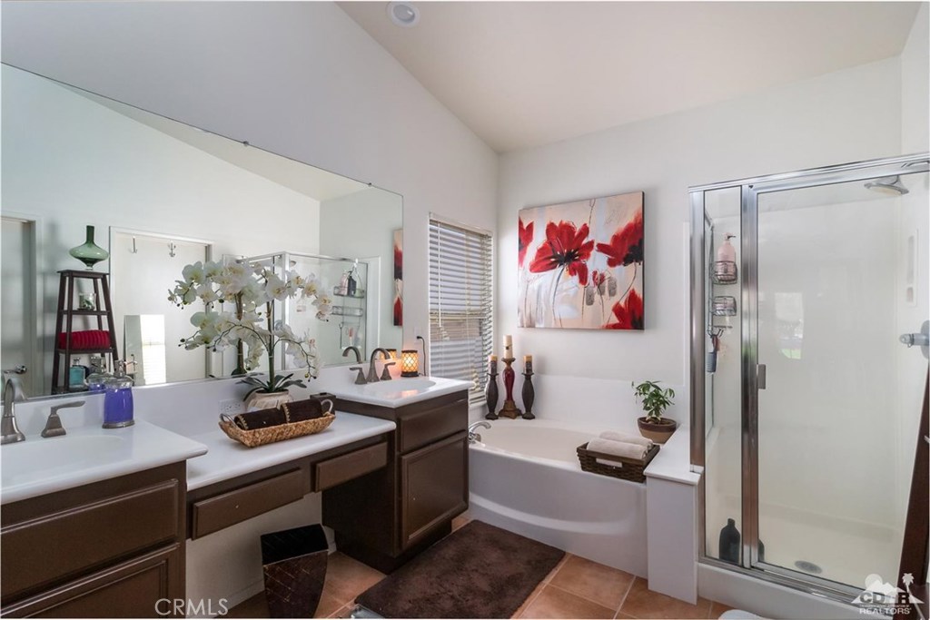 Las Brisas North - Residential