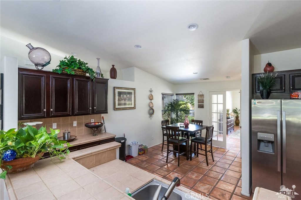 Las Brisas North - Residential