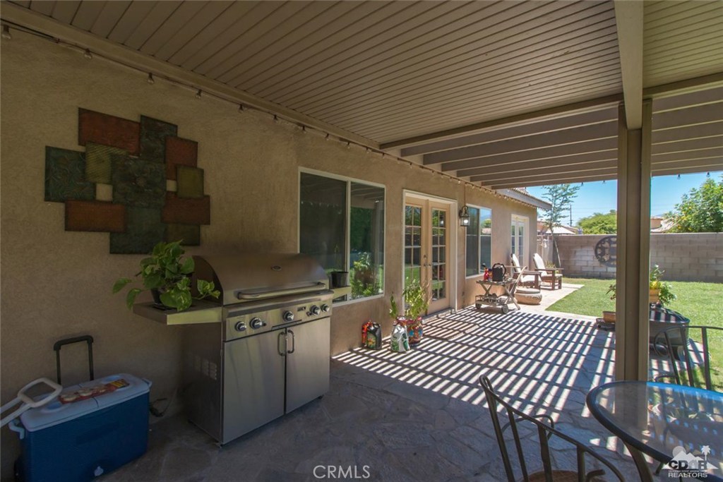 Las Brisas North - Residential