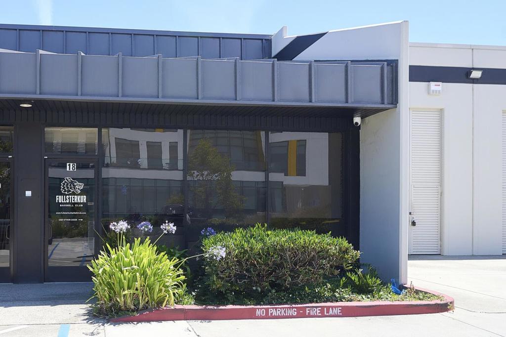 1100 Industrial Road 18