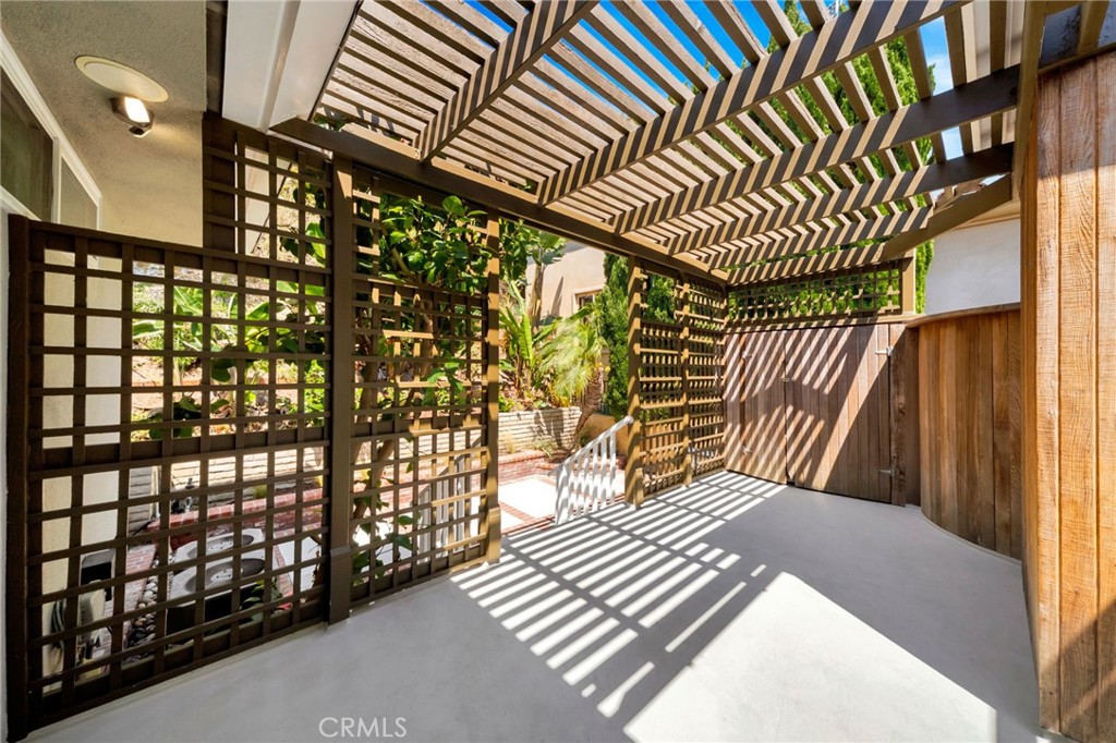 Corona del Mar South of PCH (CDMS) - Residential Lease