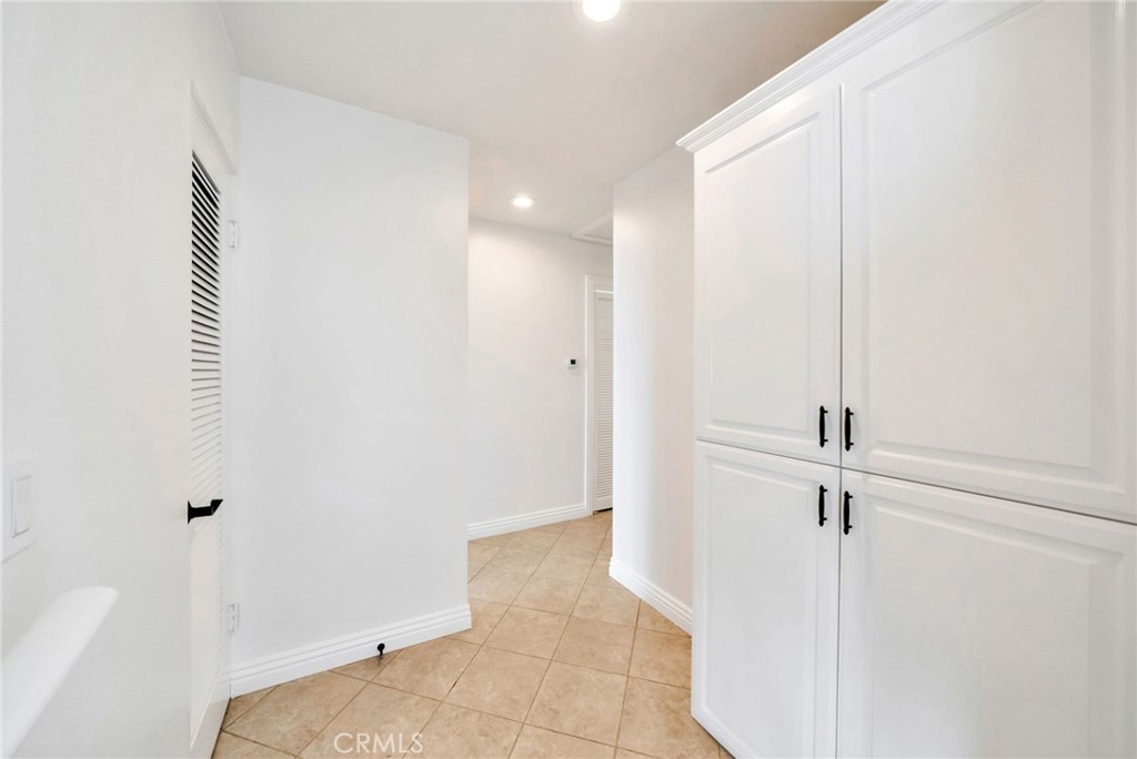 Corona del Mar South of PCH (CDMS) - Residential Lease