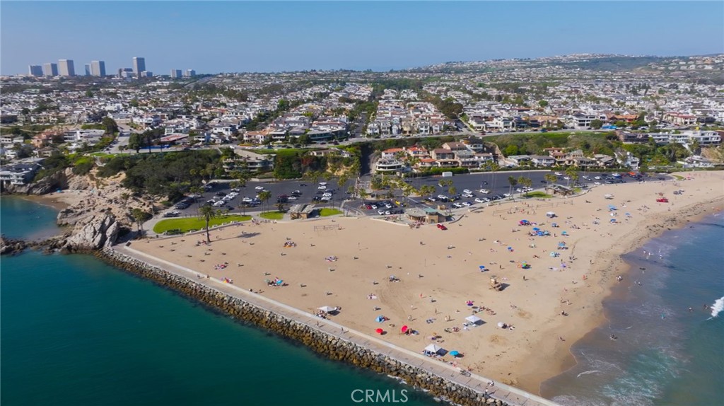 Corona del Mar South of PCH (CDMS) - Residential Lease