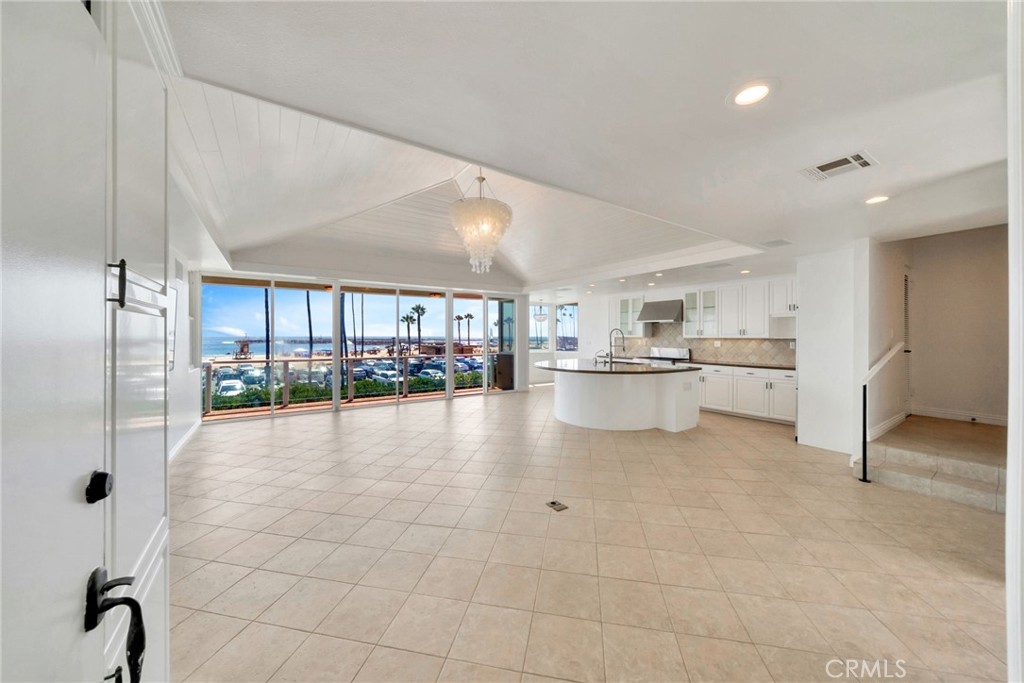 Corona del Mar South of PCH (CDMS) - Residential Lease
