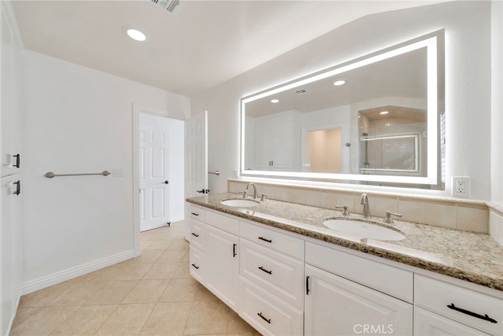 Corona del Mar South of PCH (CDMS) - Residential Lease