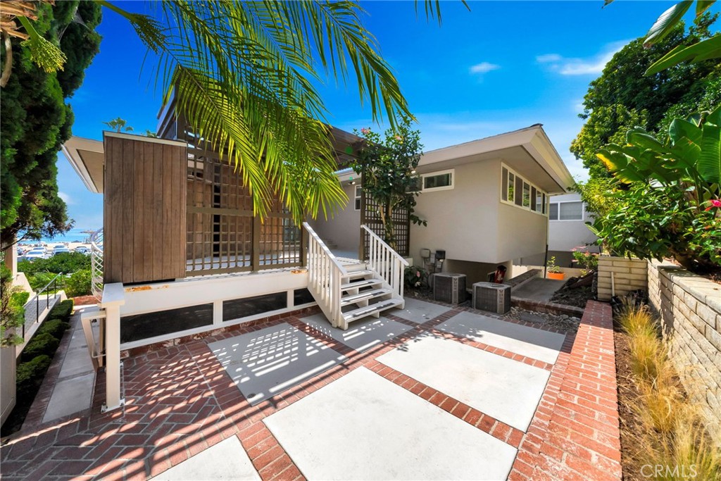Corona del Mar South of PCH (CDMS) - Residential Lease