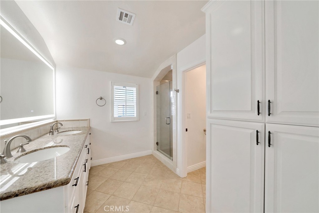 Corona del Mar South of PCH (CDMS) - Residential Lease