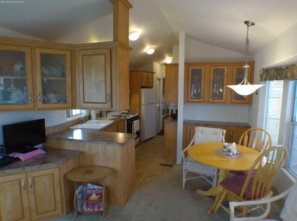 Rancho Casa Blanca - Manufactured In Park