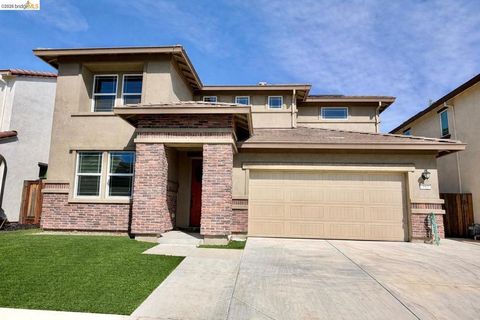 Photo of 183 183 GOOSE CREEK AVENUE, Brentwood, CA 94513 (MLS # 41126542)