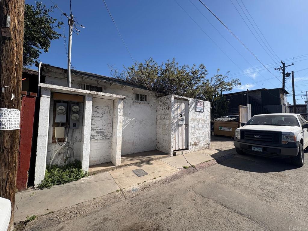 332 CALLE DELANTE, ENSENADA B.C. MEXICO