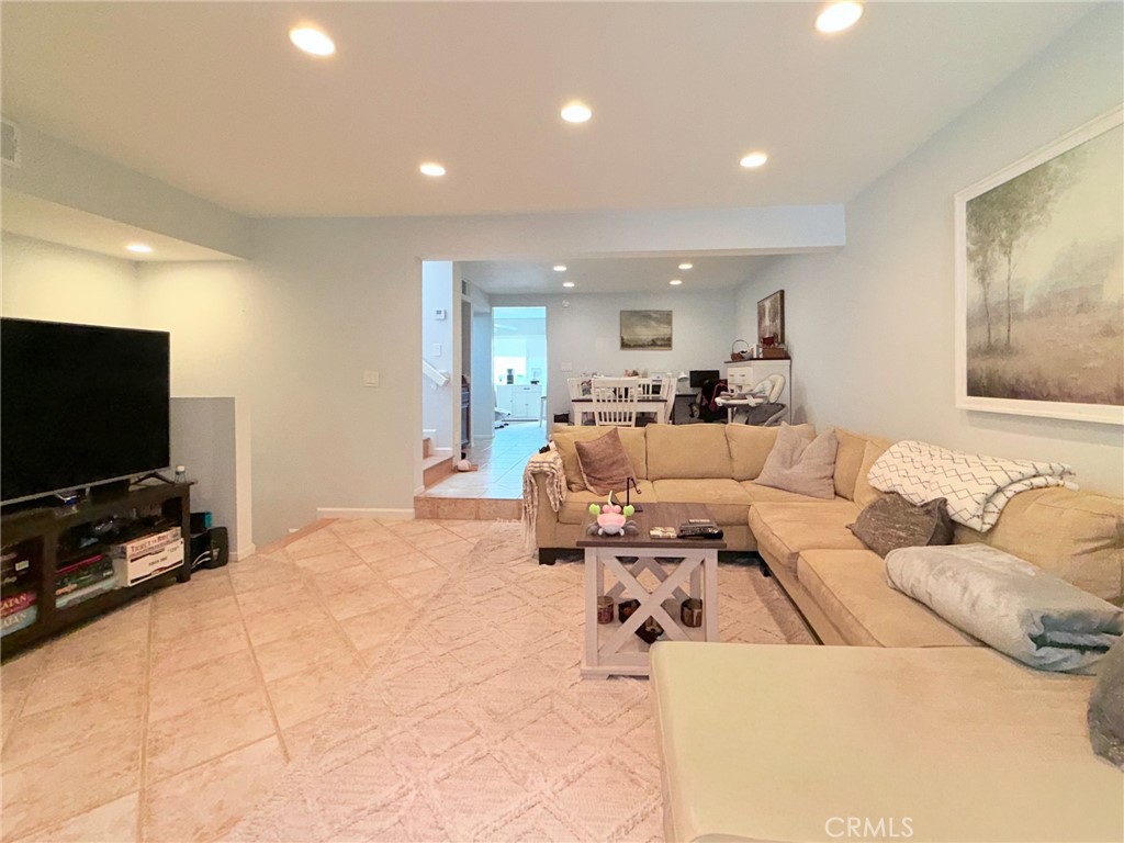7904 Topanga Canyon Blvd 3