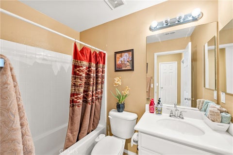 Tiny photo for 1721 Caseros Dr, San Jacinto, CA 92582 (MLS # SW26198897)