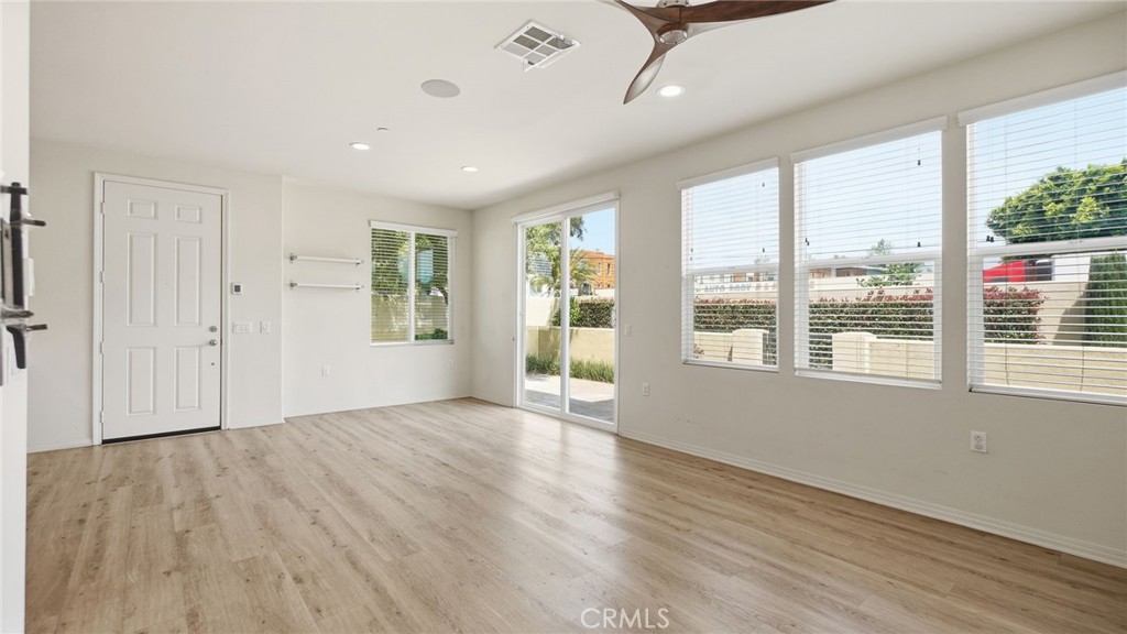 5661 Mcculloch