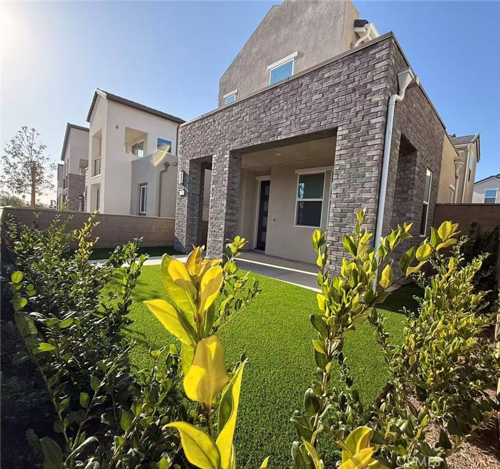 Photo of 209 Longspur, Irvine, CA 92618 (MLS # OC26055059)