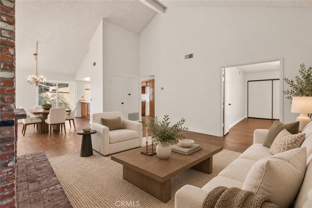 206 San Luis Rey