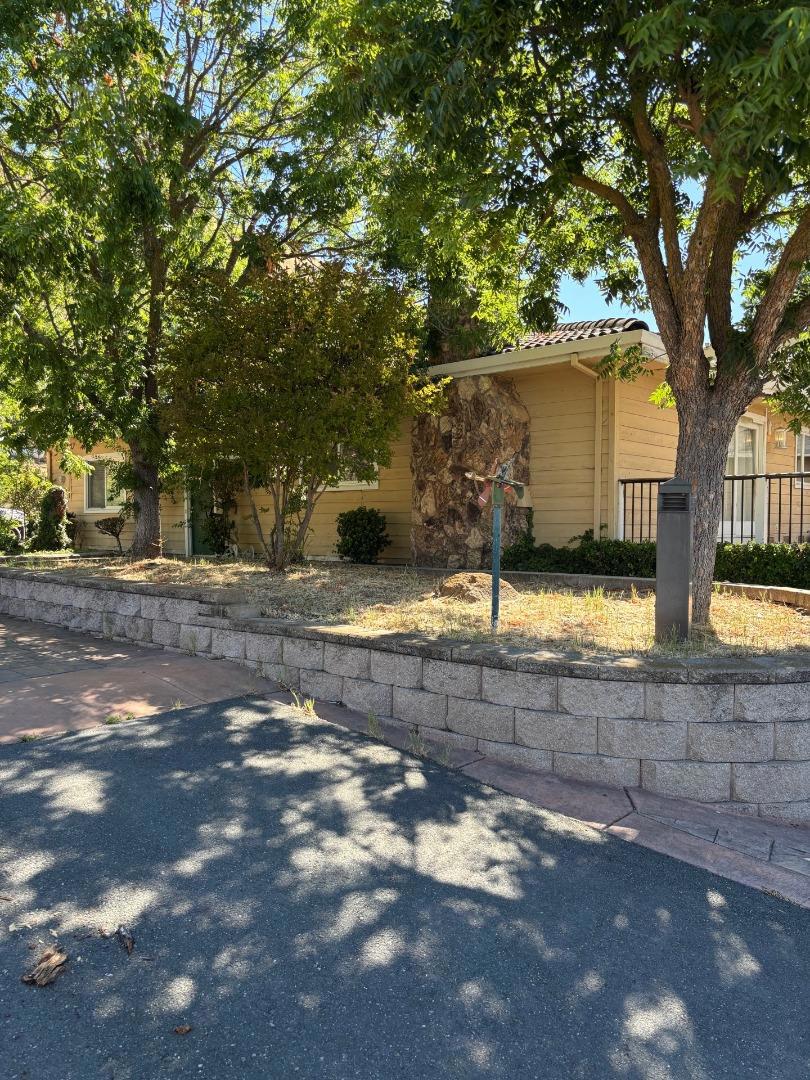 10280 Merkley Row