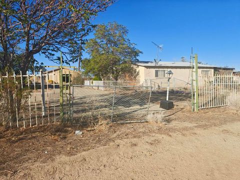 Photo of 6149 105 Th Street W, Rosamond, CA 93560 (MLS # 219137216DA)