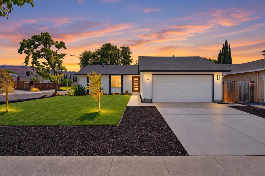 622 Arrowhead DR