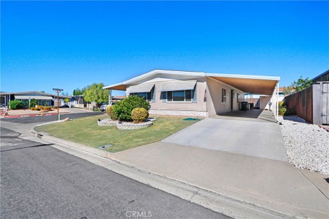 Photo of 39010 Calle De Amor, Murrieta, CA 92563 (MLS # SW26218234)