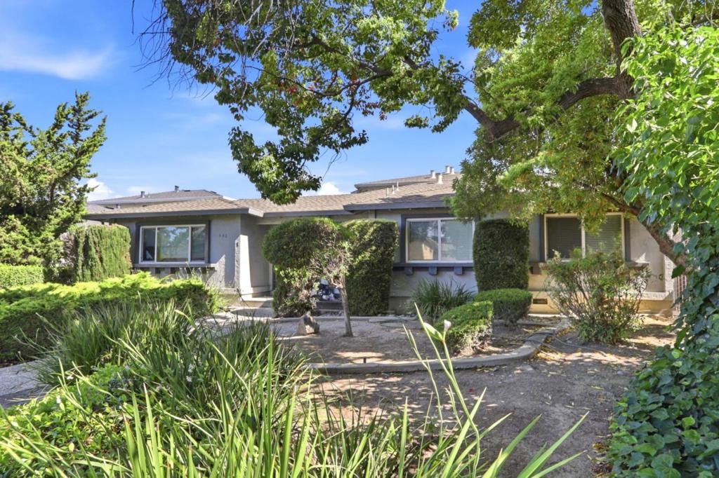 646 Bolton Court
