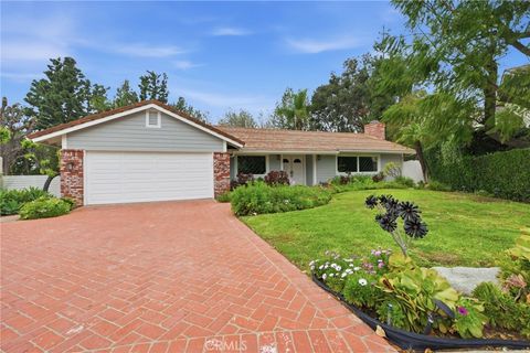 Photo of 19530 Tuba Street, Northridge, CA 91326 (MLS # DW25244654)