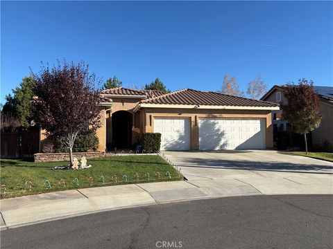 Photo of 1640 Amber Lily Dr, Beaumont, CA 92223 (MLS # IV26035795)
