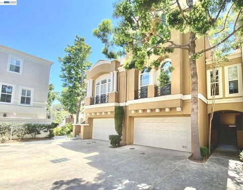 Photo of 831 Heavenly Pl PL, Milpitas, CA 95035 (MLS # 41141146)
