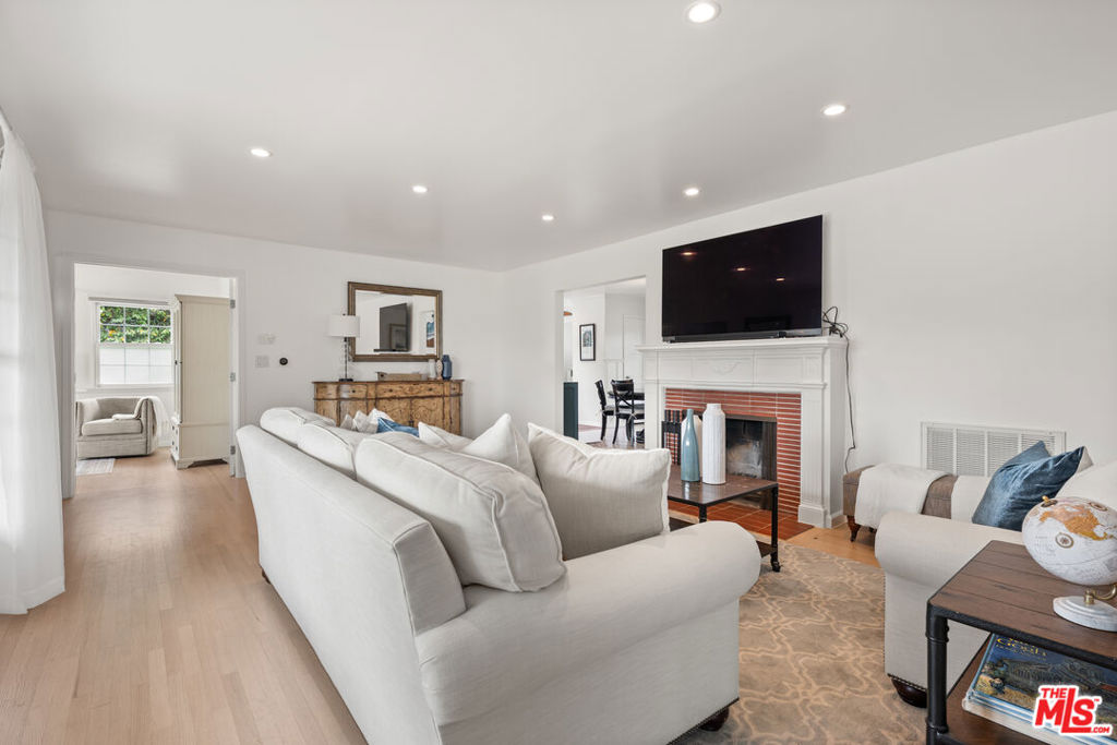 6399 W 80th Street