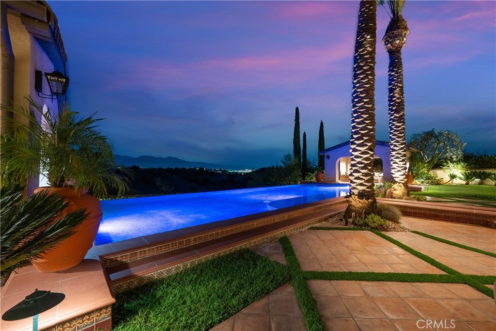 2332 Milano Terrace