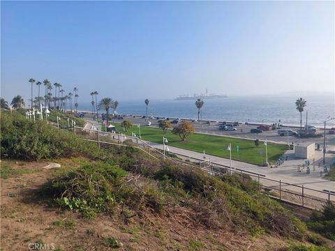 1720 E 2nd Long Beach CA 90802