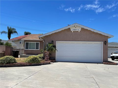 18007 Belshire Avenue Artesia CA 90701
