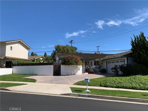 Photo of 5234 Silver Arrow Drive, Rancho Palos Verdes, CA 90275 (MLS # PV26067779)