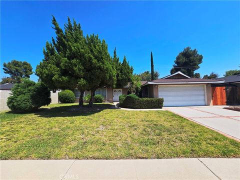 Photo of 11224 Blucher Ave, Granada Hills, CA 91344 (MLS # SR26094868)
