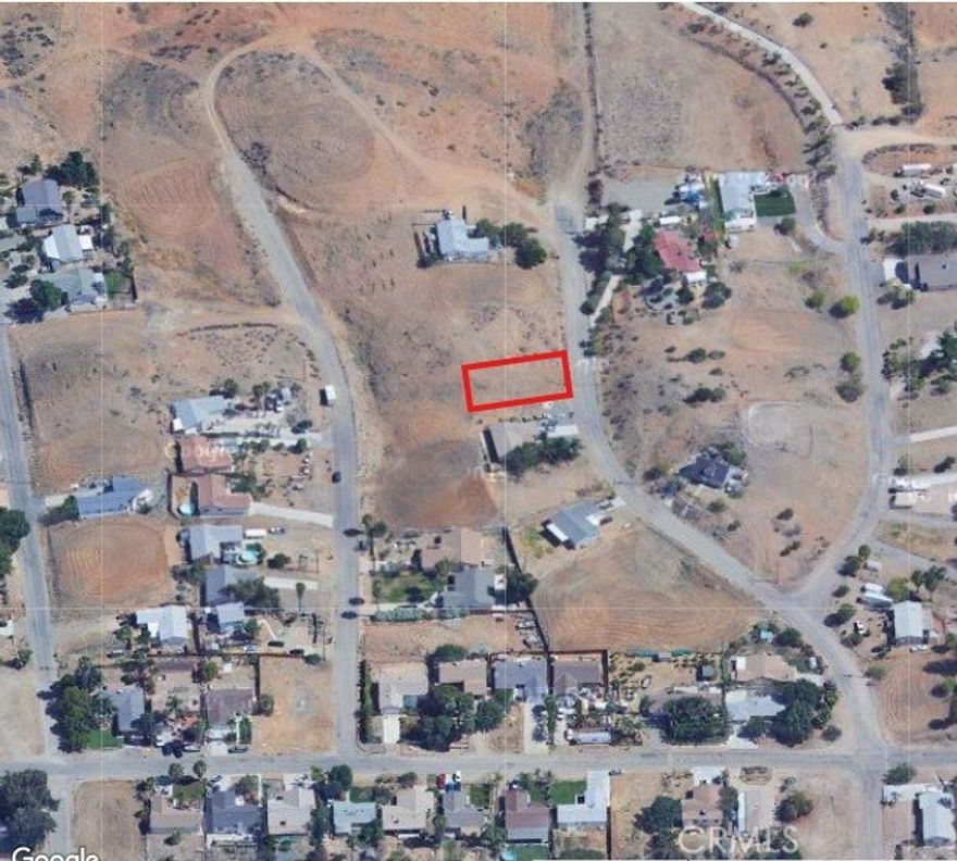 Prime location alert! Build your dream home on this perfect plot of land, conveniently located near freeways and main roads. Don't miss this opportunity to build your new house from the ground up.