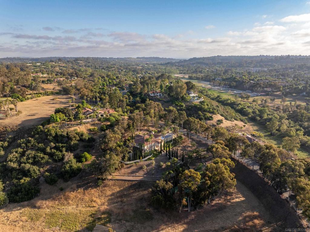 Rancho Santa Fe - Residential Lease
