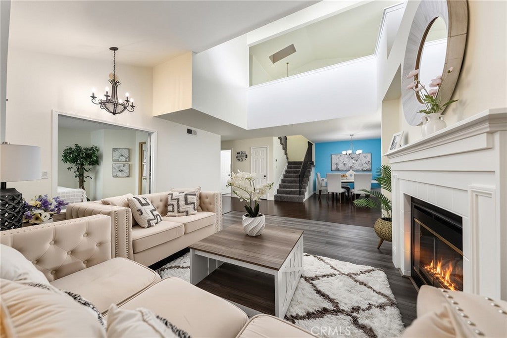 919 Bidwell