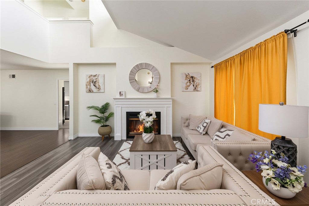 919 Bidwell