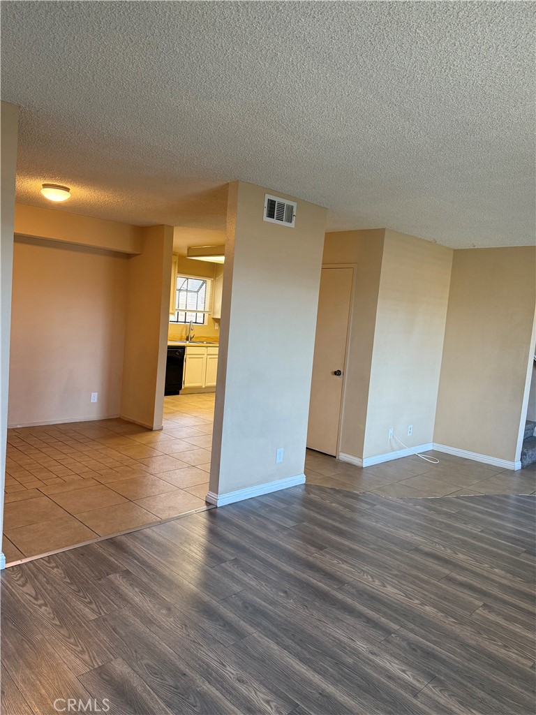 2260 E ave Q4