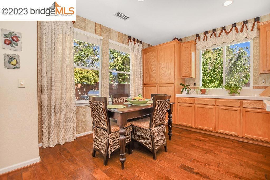 BRENTWOOD - Residential