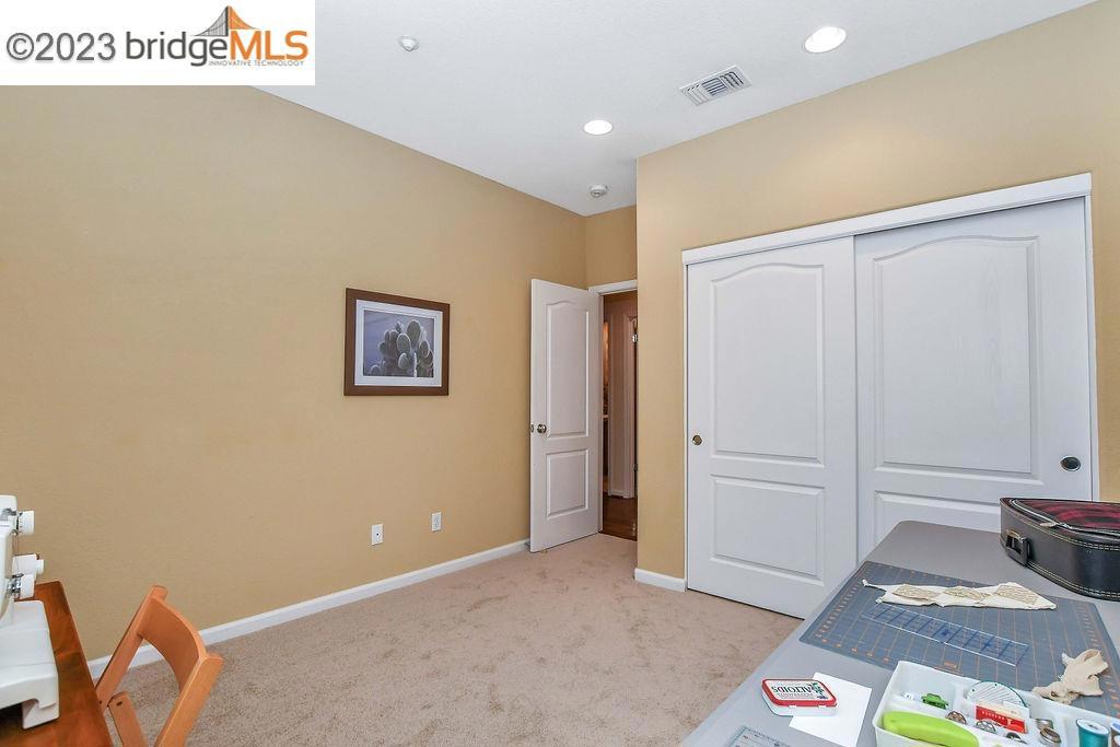 BRENTWOOD - Residential