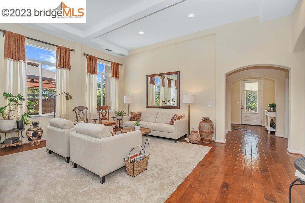 BRENTWOOD - Residential