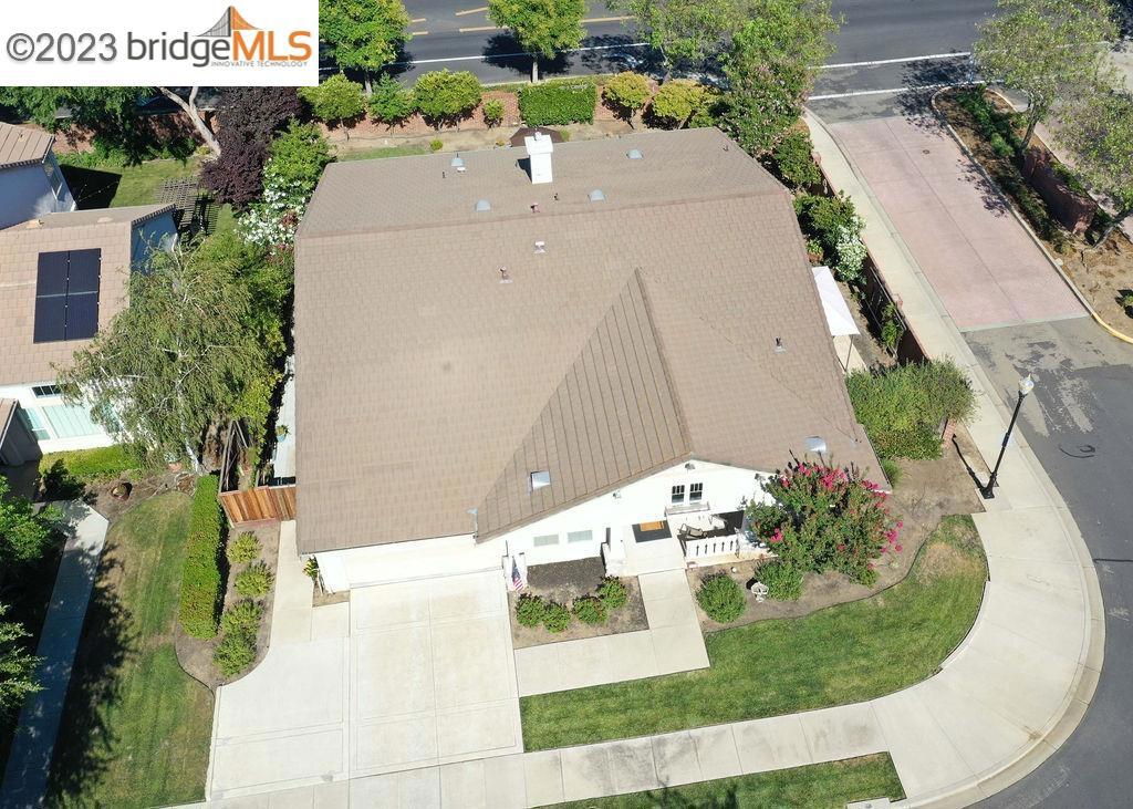 BRENTWOOD - Residential