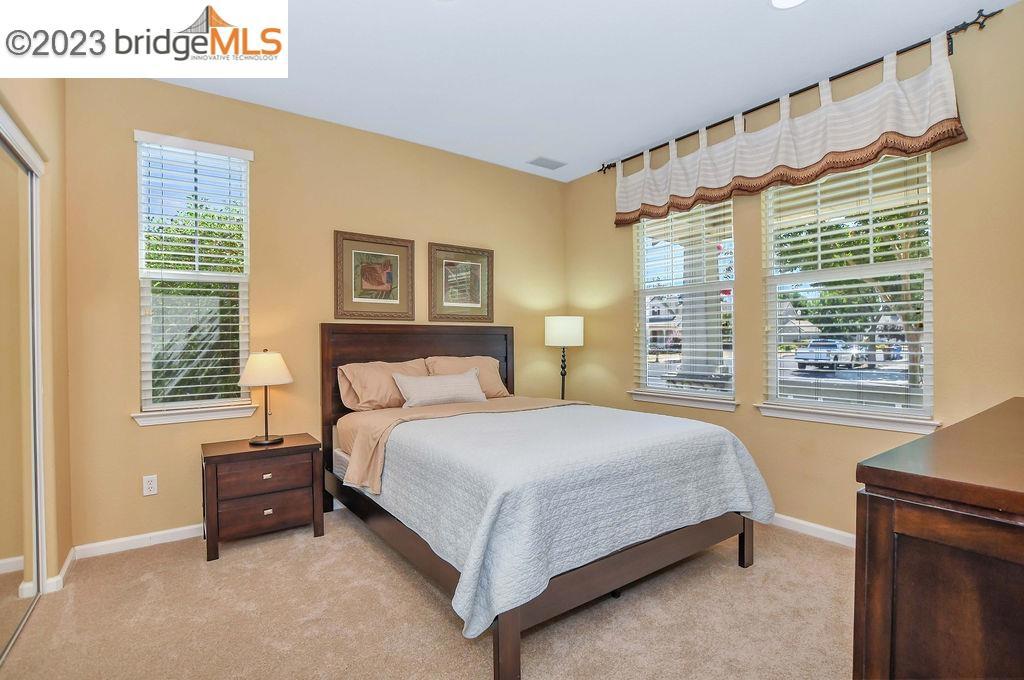 BRENTWOOD - Residential