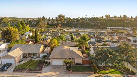 Photo of 7225 Baldrich St St, La Mesa, CA 91942 (MLS # 260003654SD)