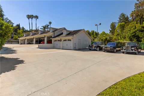 Tiny photo for 85 Crestview Ave, Camarillo, CA 93010 (MLS # SR25249381)