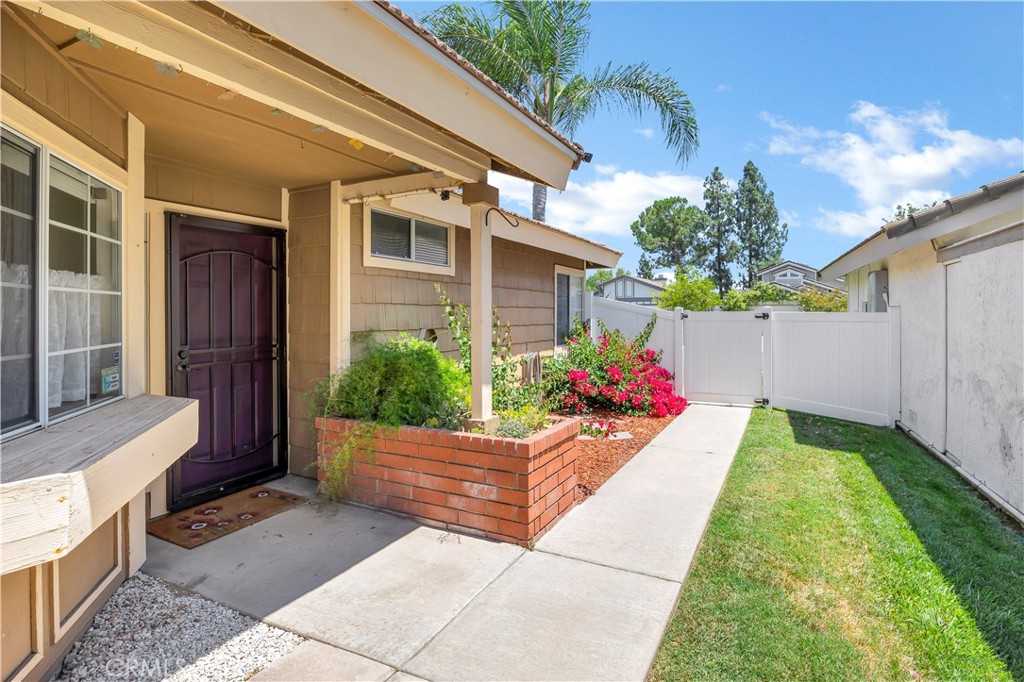 42065 Kaffirboom Court