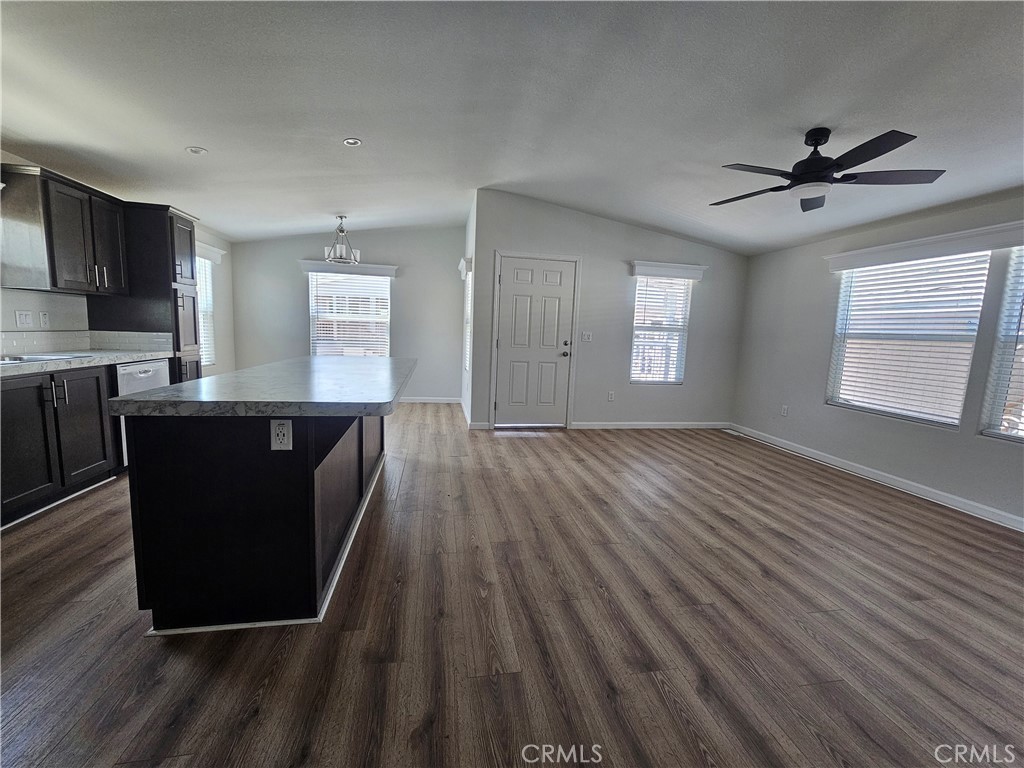 350 San Jacinto Avenue 130