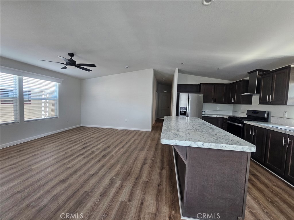 350 San Jacinto Avenue 130